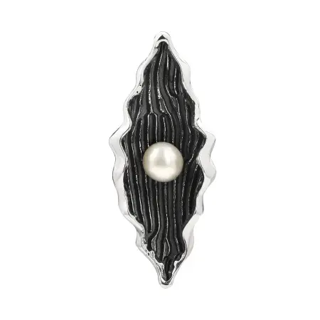 Брошь из серебра с жемчугом