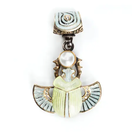 Серебряная подвеска «Скарабей»