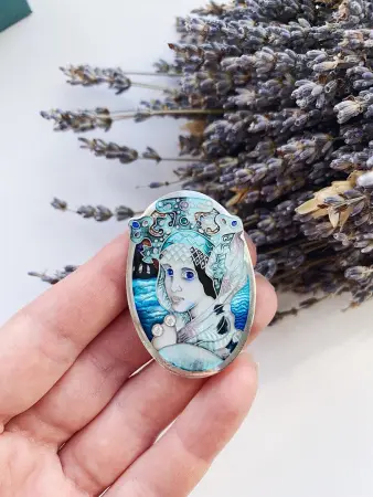 Подвеска-брошь из серебра «Царевна Лебедь» с фианитами