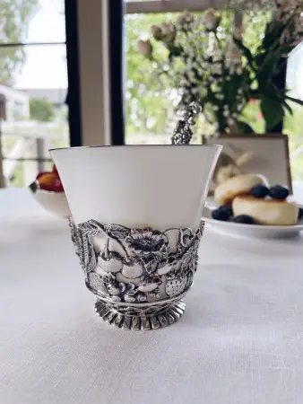 Чашка чайная «Натюрморт» с чернением с ложкой