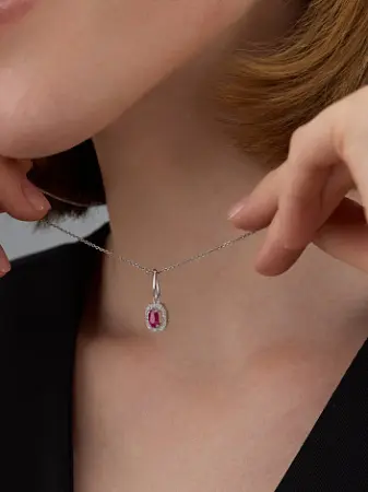 Подвеска из серебра с рубином и фианитами