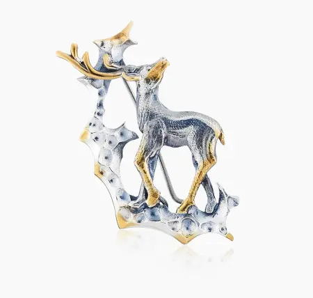 Брошь из серебра «Северный олень»