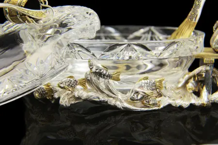 Серебряная икорница «Емеля» с лопаткой «Щука»