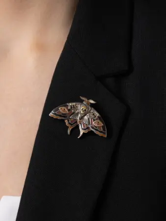 Серебряная брошь с фианитами и эмалью «Бражник мотылек»