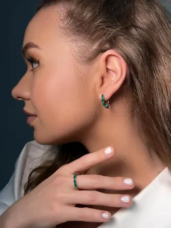 Серьги из серебра с зелёным агатом