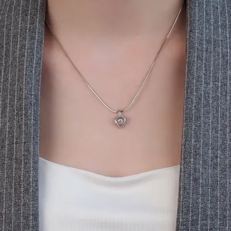 Подвеска из серебра «Сердечко» с танцующими фианитами