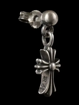 Серебряная моносерьга «Крест»