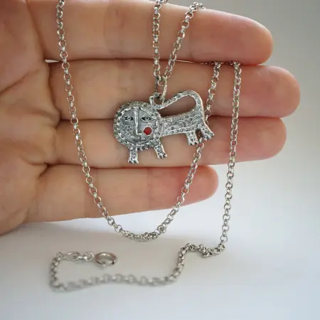 Подвеска из серебра с эмалью «Лев»