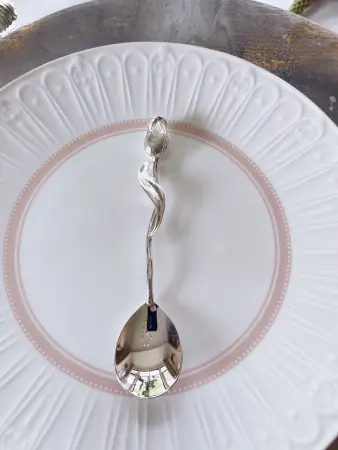 Серебряная чайная ложка «Тюльпан»