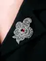 Серебряная брошь Alexandre Vassiliev с гранатом и марказитами Swarovski