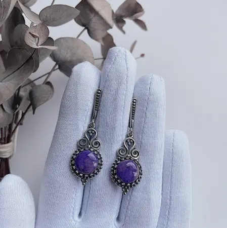 Серебряные серьги «Неваляшка» с чароитом