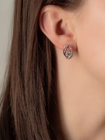 Серьги серебряные с танцующими фианитами