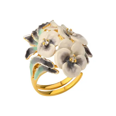 Кольцо из серебра с эмалью «Фиалка»