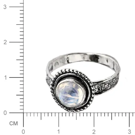 Серебряное кольцо с лунным камнем