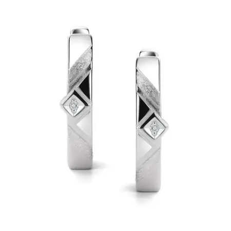 Серебряные серьги с бриллиантом
