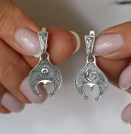 Серьги из серебра «Лунница» в славянском стиле