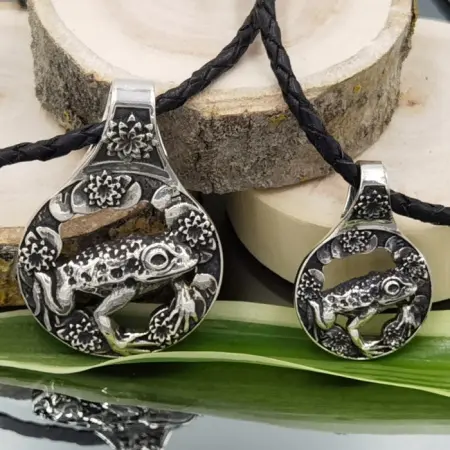 Серебряная подвеска малая «Жаба»
