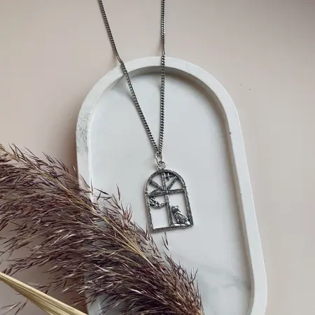 Серебряная подвеска «Кошка на окошке»