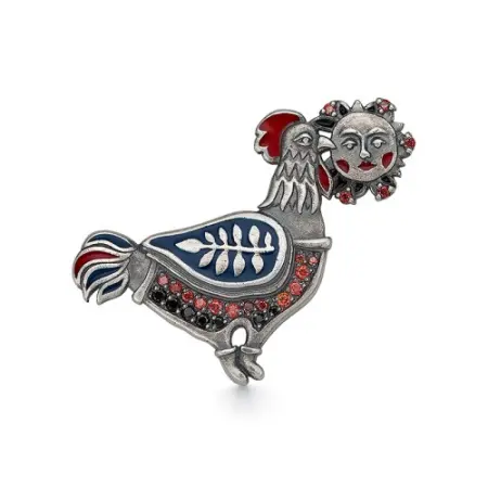 Брошь серебряная с фианитами «Курочка-Хранительница Очага»