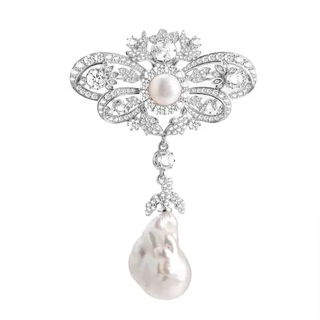 Серебряная брошь «Шарм»