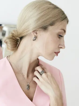 Кольцо с натуральными сапфирами