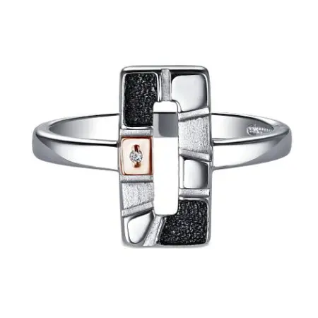 Серебряное кольцо с бриллиантом