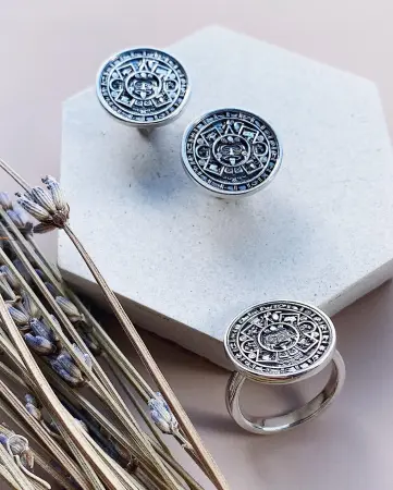 Серебряные серьги «Амулет»