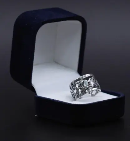 Кольцо из серебра «Рыбки»