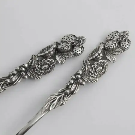 2 чашки чайные «Натюрморт» с чернением с ложками