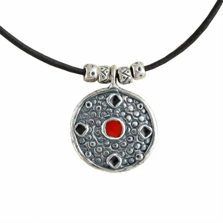 Серебряная подвеска с эмалью «Бенефис»