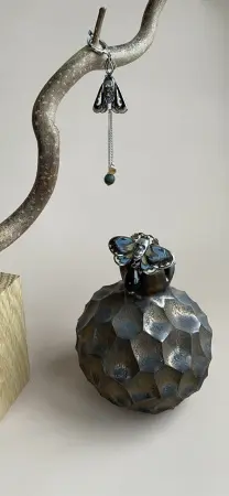 Моносерьга из серебра «Бражник»