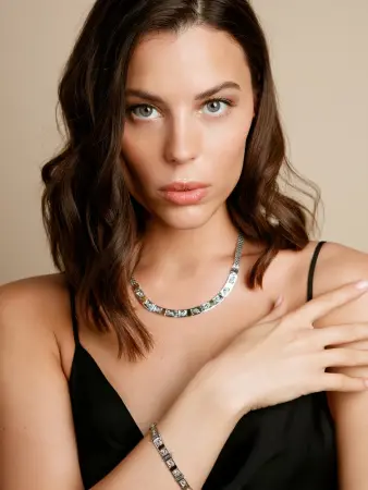 Серебряное колье