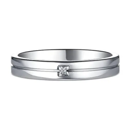 Серебряное кольцо с бриллиантом