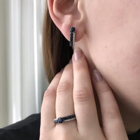 Серьги из серебра с натуральным сапфиром