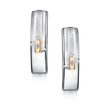 Серьги из серебра с бриллиантом