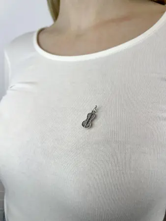 Серебряная брошь «Скрипка»
