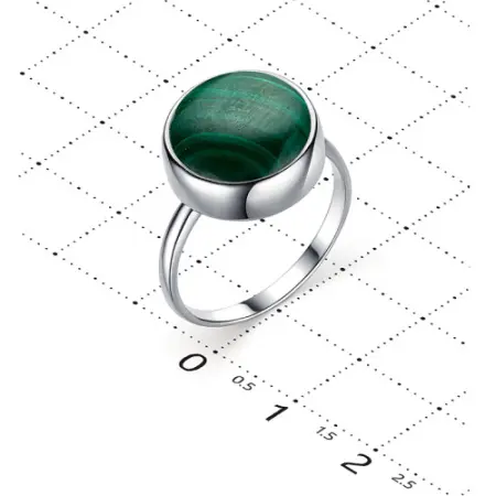 Серебряное кольцо с малахитом