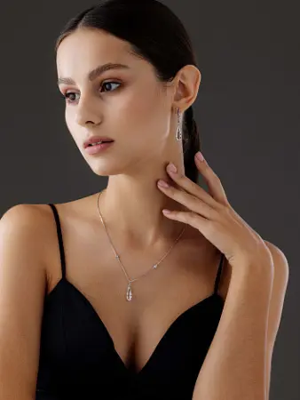 Серьги из серебра с горным хрусталем и фианитами