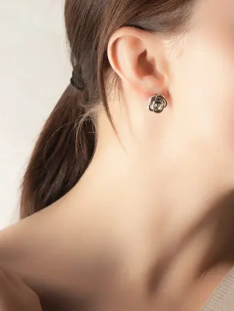 Серьги из серебра «Роза»