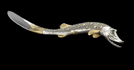 Серебряная икорница «Емеля» с лопаткой «Щука»