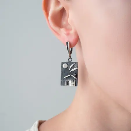 Серьги из серебра с гематитом «Дом»
