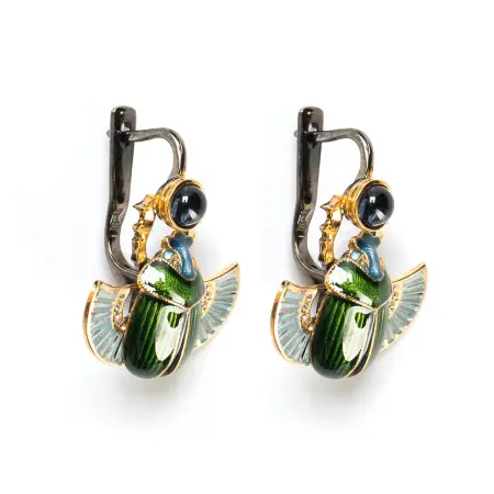 Серебряные серьги «Скарабеи»