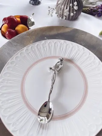 Серебряная чайная ложка «Кувшинка»