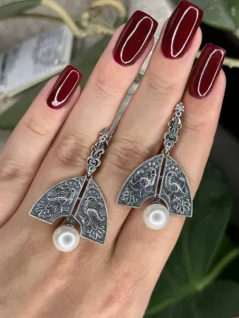 Серебряные серьги с жемчугом «Жар-птица» кокошник с жемчугом