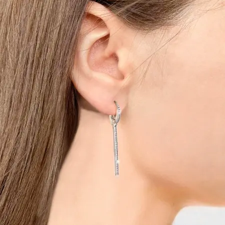 Серьги из серебра с фианитами