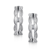 Серьги из серебра с бриллиантом Серьги из серебра с бриллиантом