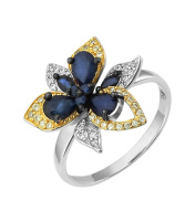 Кольцо из серебра «Орхидея» с натуральным сапфиром Кольцо из серебра «Орхидея» с натуральным сапфиром