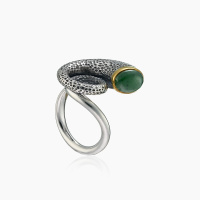 Серебряное кольцо с камнем нефрит Серебряное кольцо с камнем нефрит