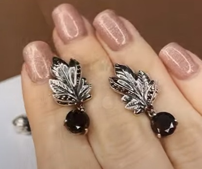 Серебряные серьги «Русская душа» с гранатами