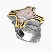 Серебряное кольцо «Крест» с агатом Серебряное кольцо «Крест» с агатом